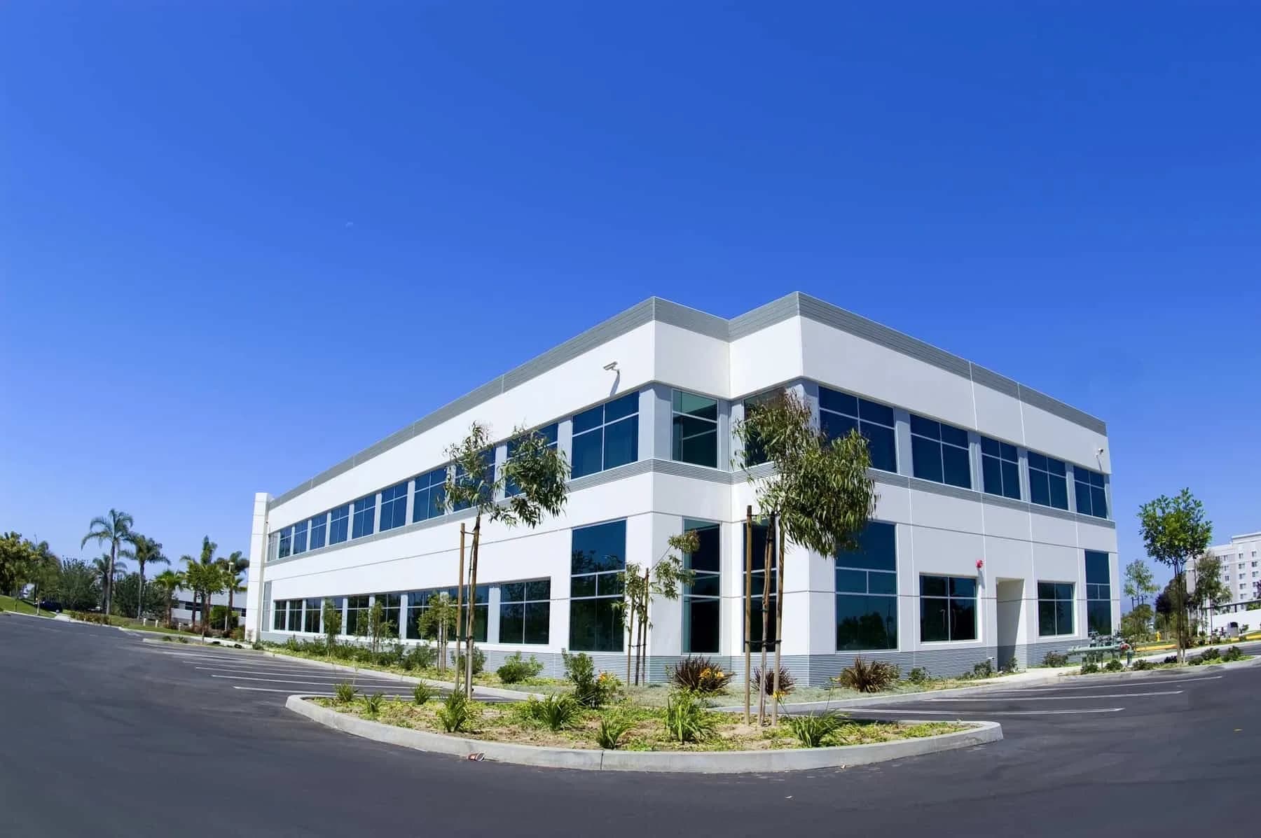 Exterior commercial painting