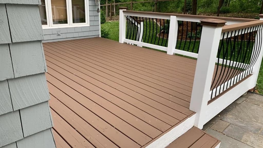 Deck & Fence Staining